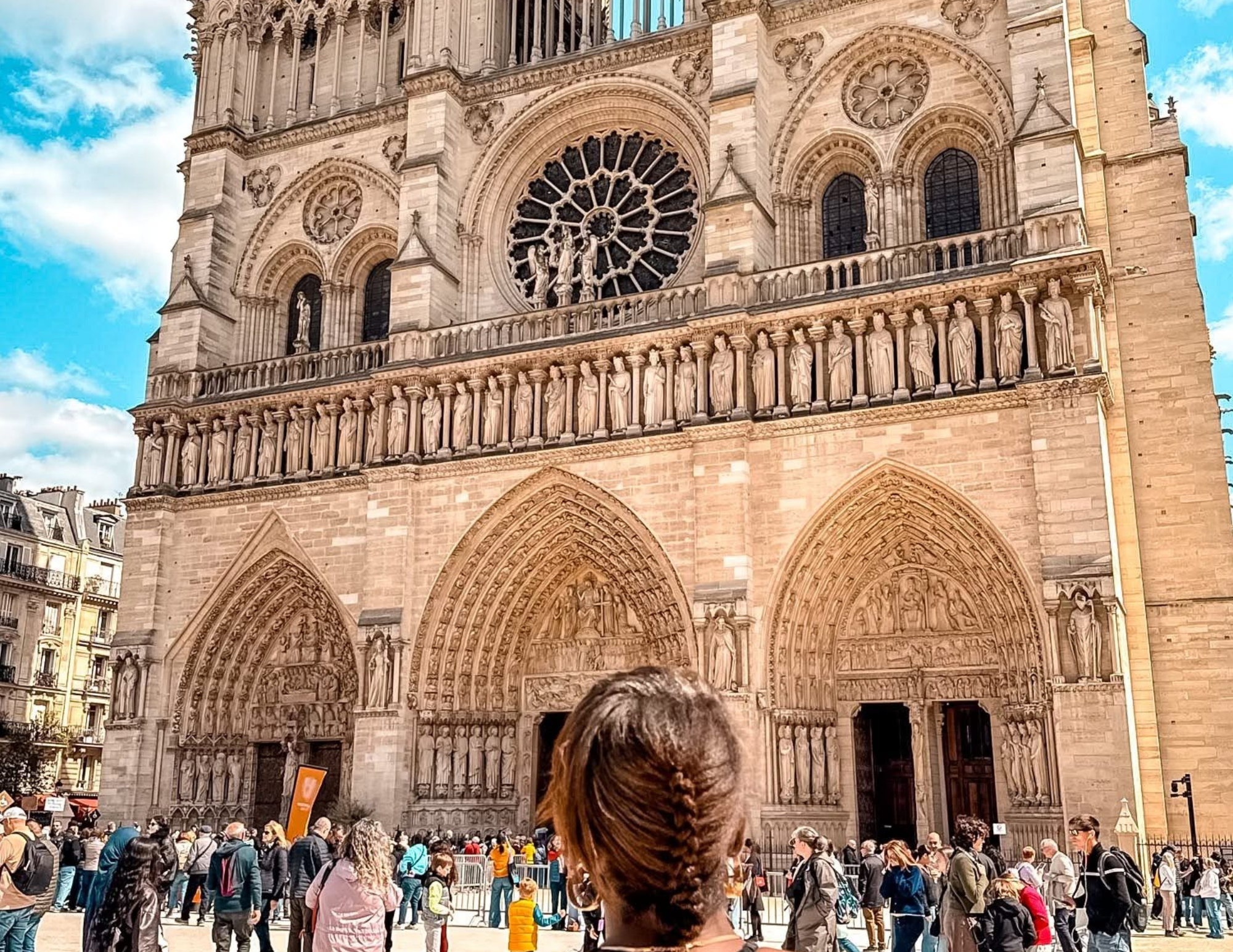 Paris Travel Guide (2).png